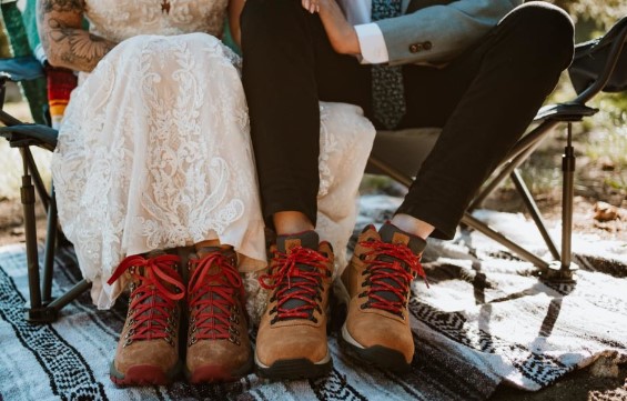 What Color Shoes With Blush Dress